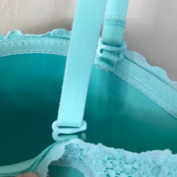 AERIE convertible bandeau bra with built in pads - Picture 5 of 8